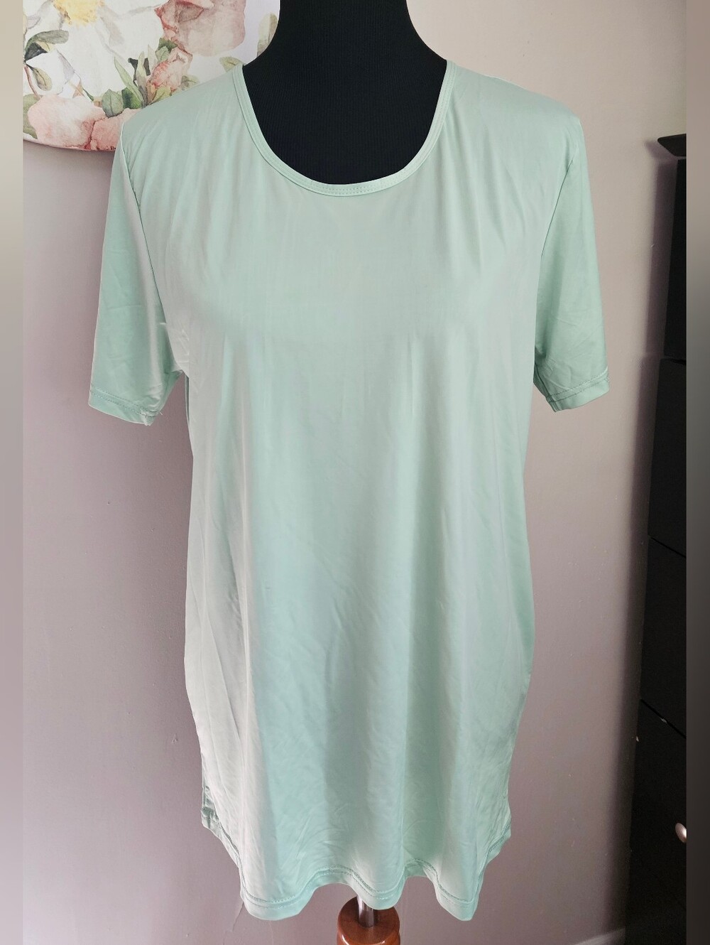 Women's Classic Crew Neck Short Sleeve Top - Light Mint Green XL